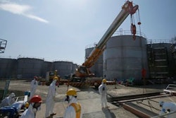 Mnet 115517 Ci8 6photo Japan Lead