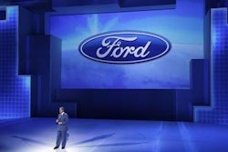 Mnet 181574 Ford Autoshow Ld