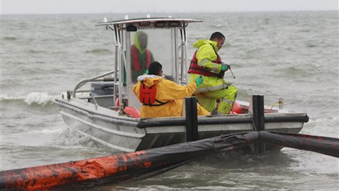 Mnet 117085 Texas Oil Spill 0