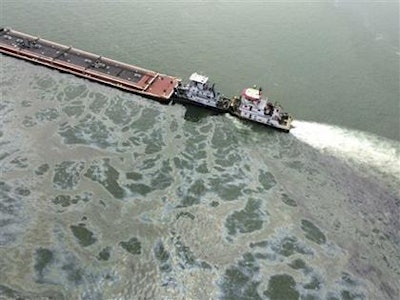 Mnet 117393 Tex Bay Oil Spill