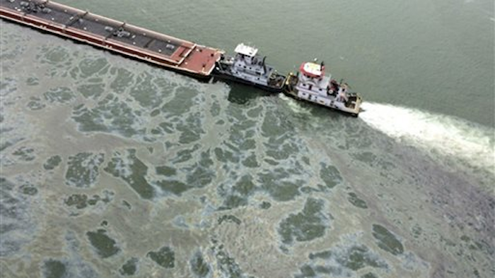 Mnet 117394 Tex Bay Oil Spill 0