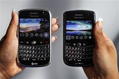 Mnet 33216 Blackberry Phones