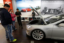 Mnet 33035 Tesla Dealer