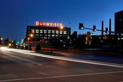 Mnet 33687 Budweiser Building