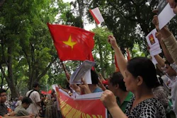 Mnet 33956 Vietnam China5