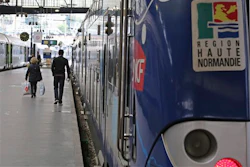 Mnet 33976 Paris Train