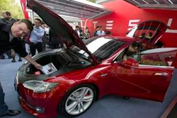 Mnet 164337 Tesla China 0