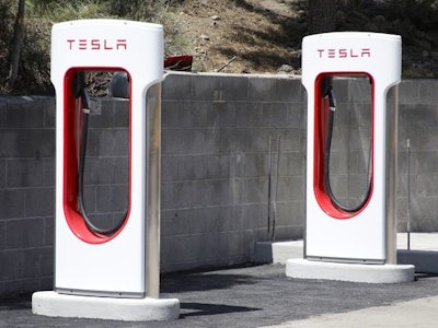 Mnet 35950 Tesla Charging Stations