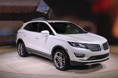 Mnet 35969 2015 Lincoln Mkc 100447402 L