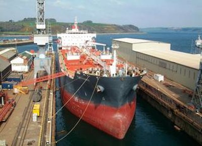 Mnet 167390 Oiltanker 0