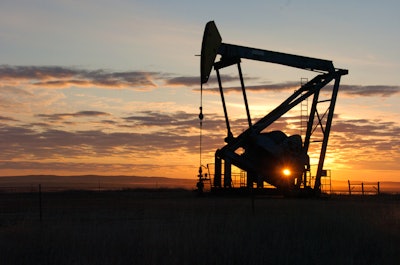 Mnet 167644 Oil Derrick Bakken 1