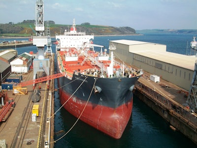 Mnet 43128 Oiltanker
