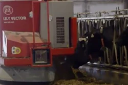 Mnet 43261 Cow Robots