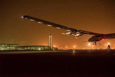 Mnet 43288 Mideast Oman Solar Plane Ap