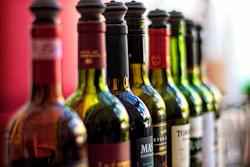 Mnet 43550 Winebottles