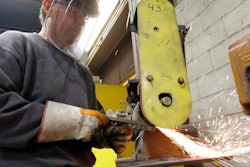 Mnet 169032 Factory Sparks