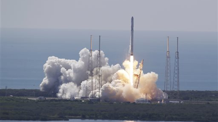 Mnet 170211 Spacex 4