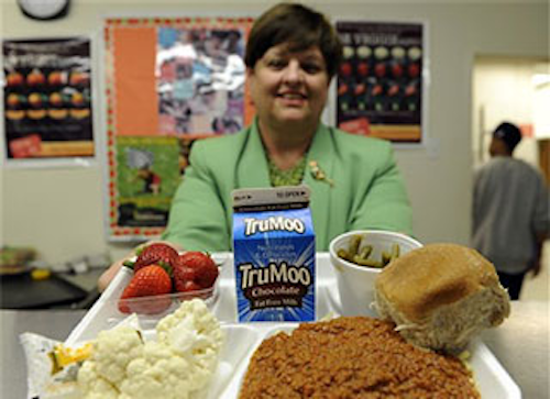 Mnet 146341 School Lunch Makeover Lead 0