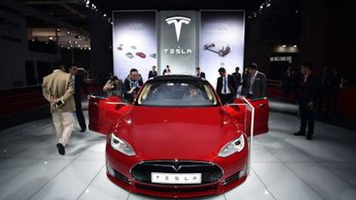 Mnet 47554 Tesla Model S 2