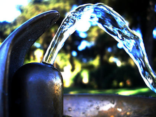 Mnet 121925 Waterfountain