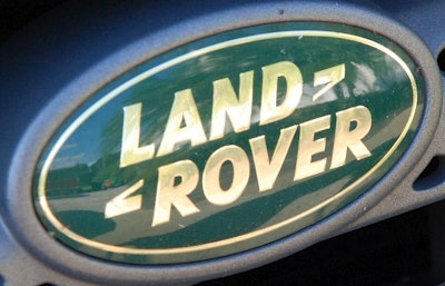 Mnet 171201 1024px Land Rover Logo