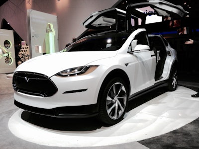 Mnet 171204 Tesla Model X