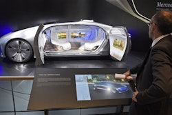 Mnet 171281 F 015 Luxury In Motion Autonomous Mercedes Frankfurt