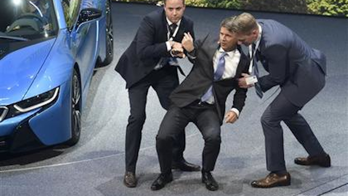 Mnet 48568 Bmw Ceo Collapse