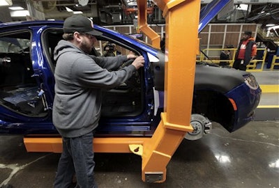 Mnet 171407 Assembly Line Fiat Chrysler