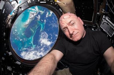 Mnet 49772 Scott Kelly Space