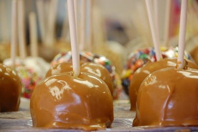 Mnet 49925 Caramel Apples Lena From Mt Horeb Cc