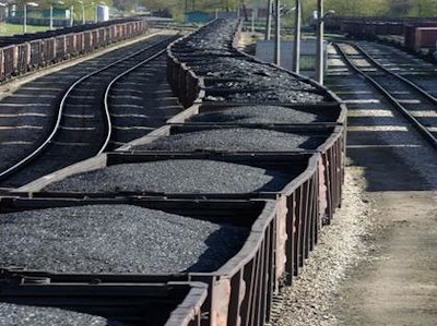 Mnet 122291 Coaltrain2