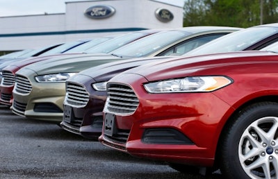 Mnet 190328 Ford Fusion 0