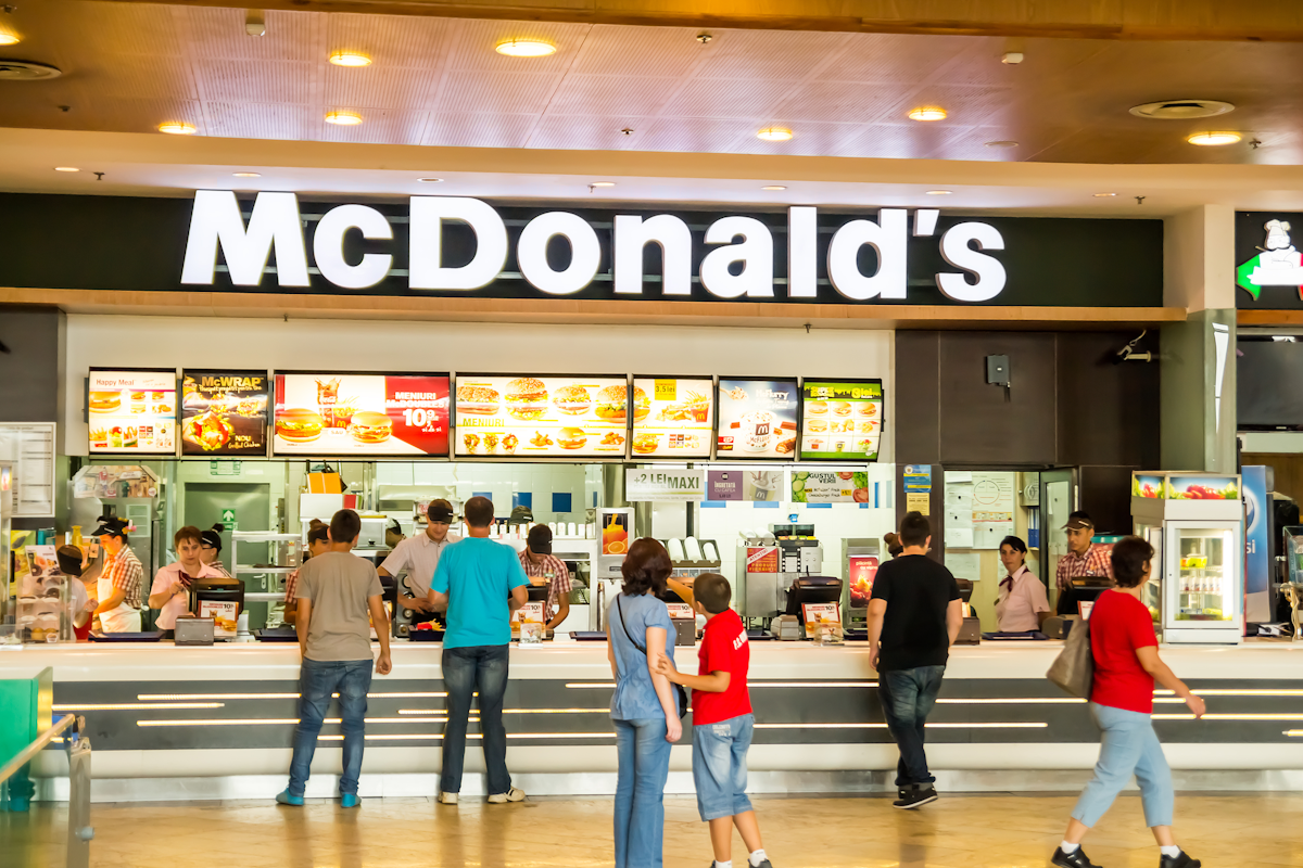 Mcdonald S Mulls Sale Of Some Stake In Japanese Unit Manufacturing Net