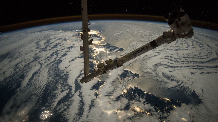 Mnet 51422 Canadarm2 Nasa