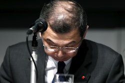 Japanese air bag maker Takata Corp. Chairman and CEO Shigehisa Takada bows during a press conference regarding the expanding recall of his company's airbags, in Tokyo. (AP Photo/Shuji Kajiyama, File)