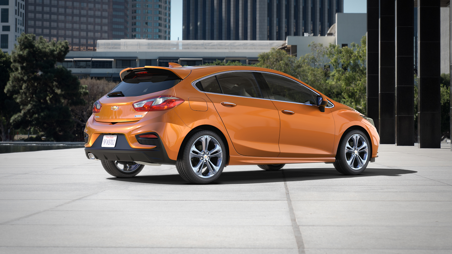 Mnet 190841 2017 Chevrolet Cruze Hatch 002