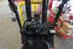 Mnet 122982 Forklift