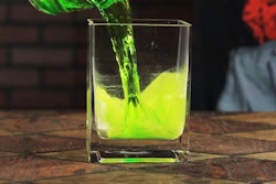 Mnet 123104 Chemreactionvid