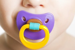 Mnet 123113 Pacifierbaby