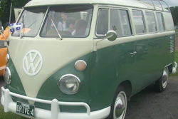 Mnet 172472 Vw Bus Wikicommons