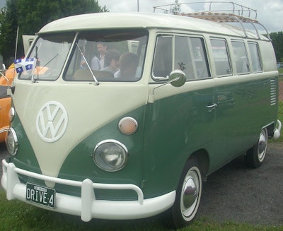 Mnet 172472 Vw Bus Wikicommons