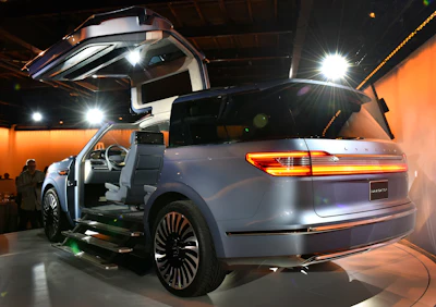 Mnet 191327 Lincoln Navigator Skv 0155