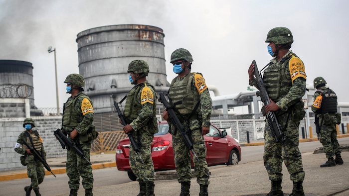 Mnet 123520 Mexico Oil Plant Expl Parr 0