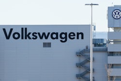 Mnet 71186 Vw Chatanooga Crop Ap