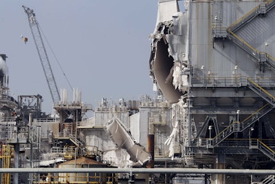 Mnet 123638 Refinery Blast Parr
