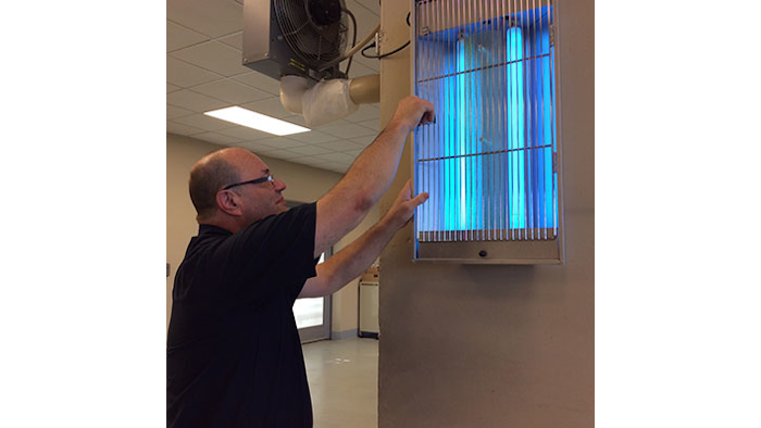 Pest Control The Lure Of Lights Manufacturing Net