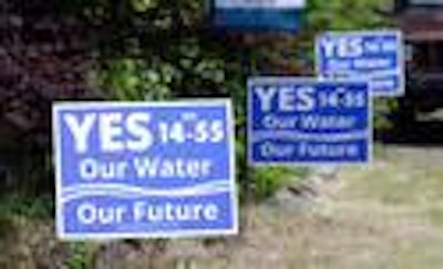 Mnet 76861 Election Oregon Bottled Water Battle Ap Tn