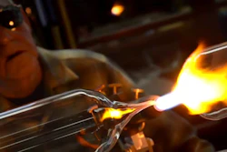 Mnet 123899 Glassblower