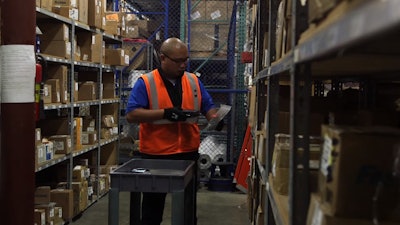 Mnet 172979 Warehouse Worker